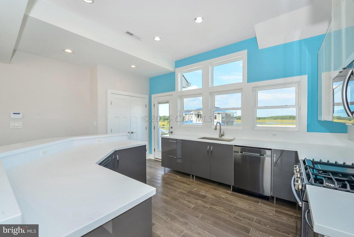12354 Snug Harbor Road Berlin, MD 21811 - Photo 11 of 40 Gallery Image 11