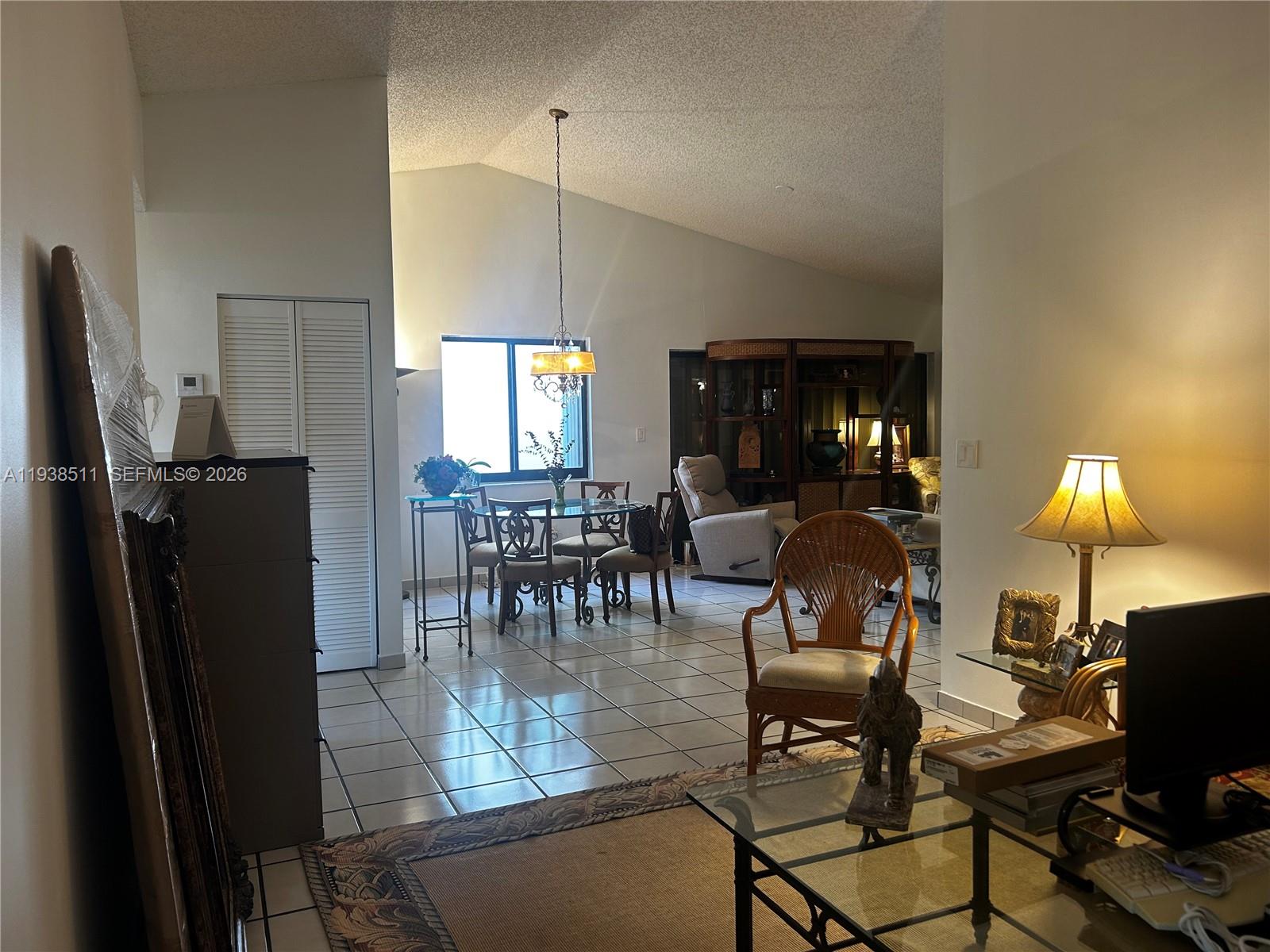 461 Southwest 89th Court Miami, FL 33174 - Photo 8 of 28