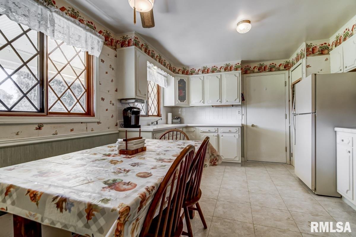 2538 Plateau Drive Springfield, IL 62707 - Photo 8 of 33
