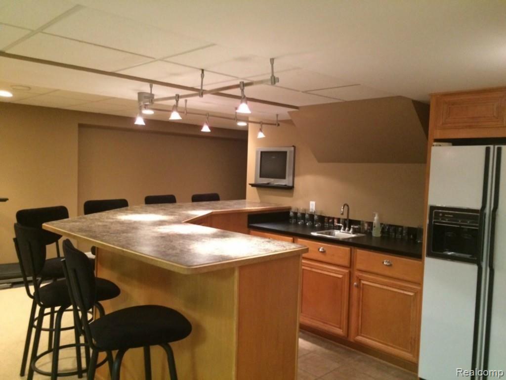 1398 Kentfield Drive Rochester, MI 48307 - Photo 25 of 25 891-55687099306a8.jpg
