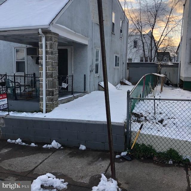 228 Heather Road Upper Darby, PA 19082 - Photo 3 of 21