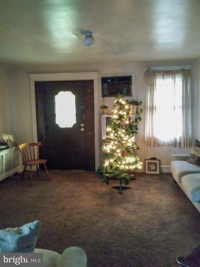 228 Heather Road Upper Darby, PA 19082 - Photo 6 of 21 Living Rm 2