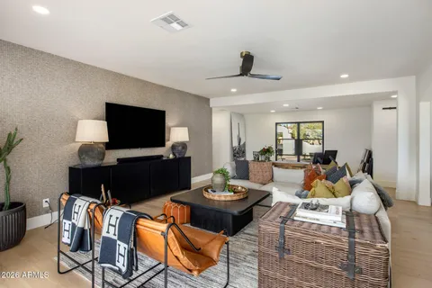 $1,525,000 | 9349 East Calle De Valle Drive, Scottsdale, AZ 85255