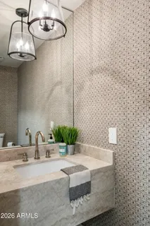 $1,525,000 | 9349 East Calle De Valle Drive, Scottsdale, AZ 85255