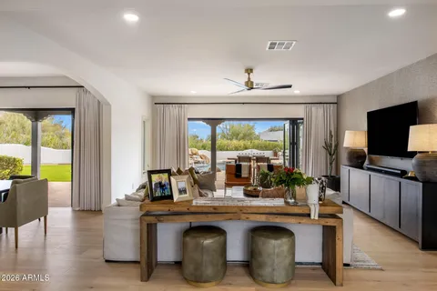 $1,525,000 | 9349 East Calle De Valle Drive, Scottsdale, AZ 85255