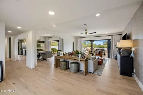 $1,525,000 | 9349 East Calle De Valle Drive, Scottsdale, AZ 85255