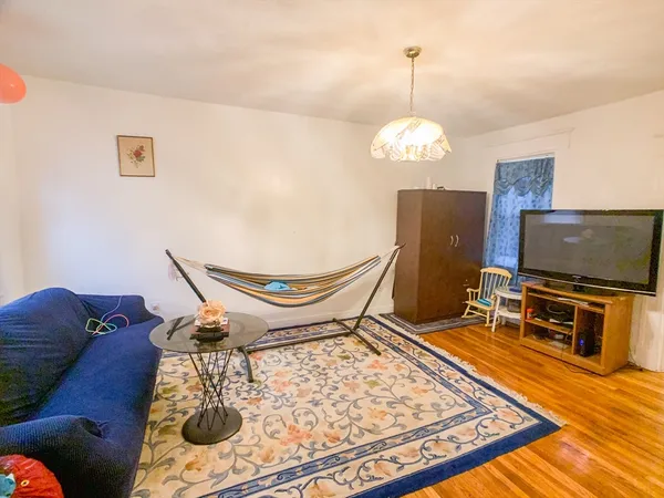 $4,400 | 6 Webster Street, Unit 1, Somerville, MA 02145