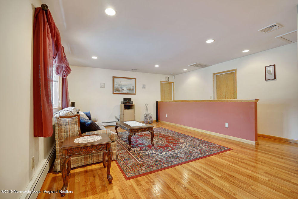 71 Millstone Road Perrineville, NJ 08535 - Photo 11 of 60 011_71_millstone_rd-millstone_1557839347