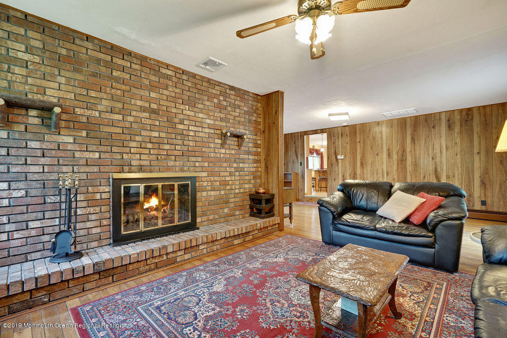 71 Millstone Road Perrineville, NJ 08535 - Photo 19 of 60 019_71_millstone_rd-millstone_1557839390