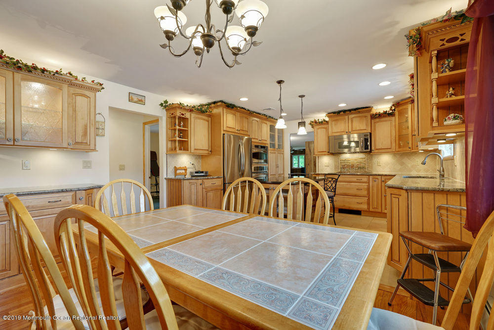 71 Millstone Road Perrineville, NJ 08535 - Photo 26 of 60 026_71_millstone_rd-millstone_1557839345