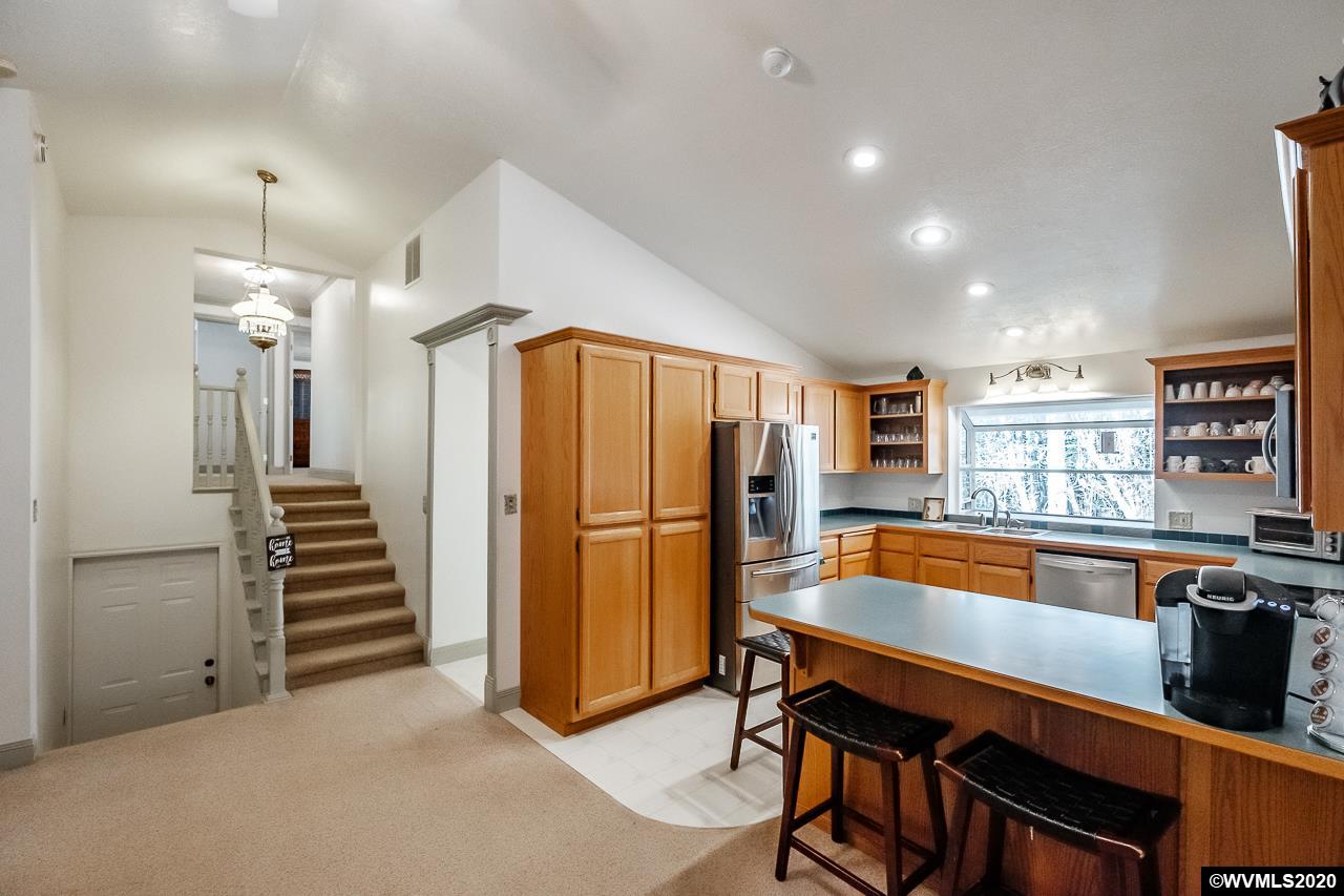4950 Alsip Road Monmouth, OR 97361 - Photo 13 of 40