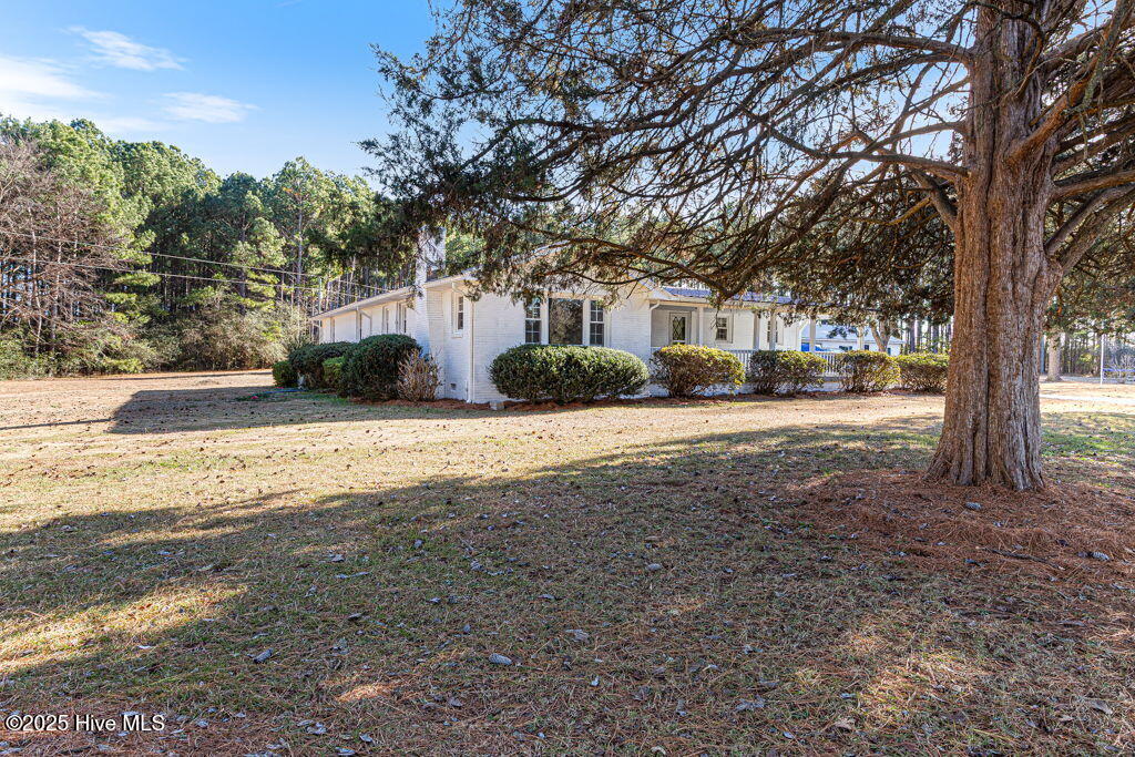 447 T Johnson Road Carthage, NC 28327 - Photo 4 of 60 69-web-or-mls-447 T Johnson Rd-LR-JFP-68