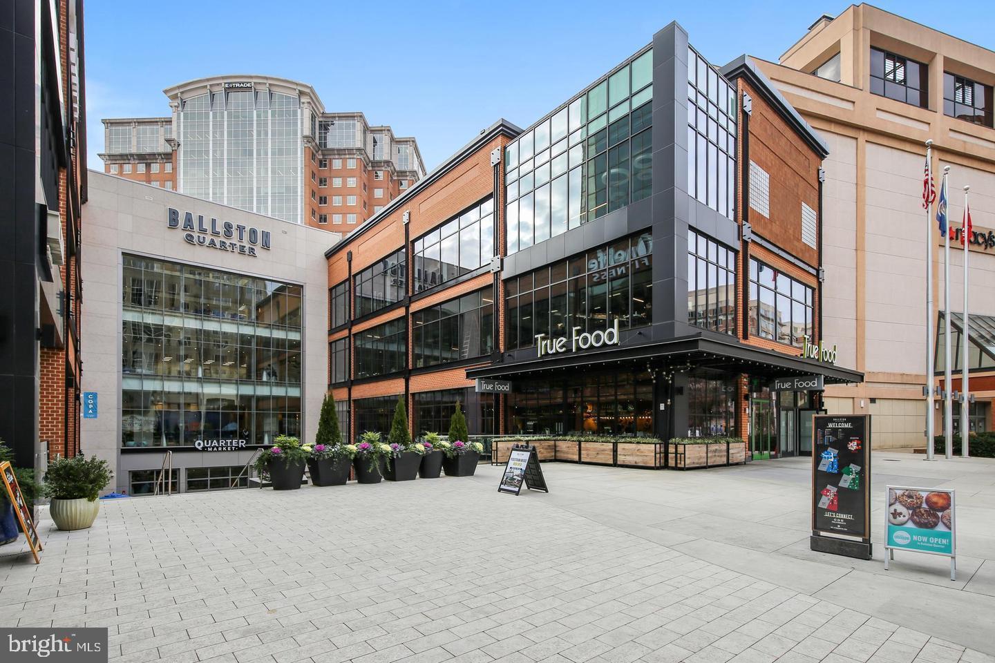 4141 North Henderson Road, Unit 1023 Arlington, VA 22203 - Photo 13 of 19