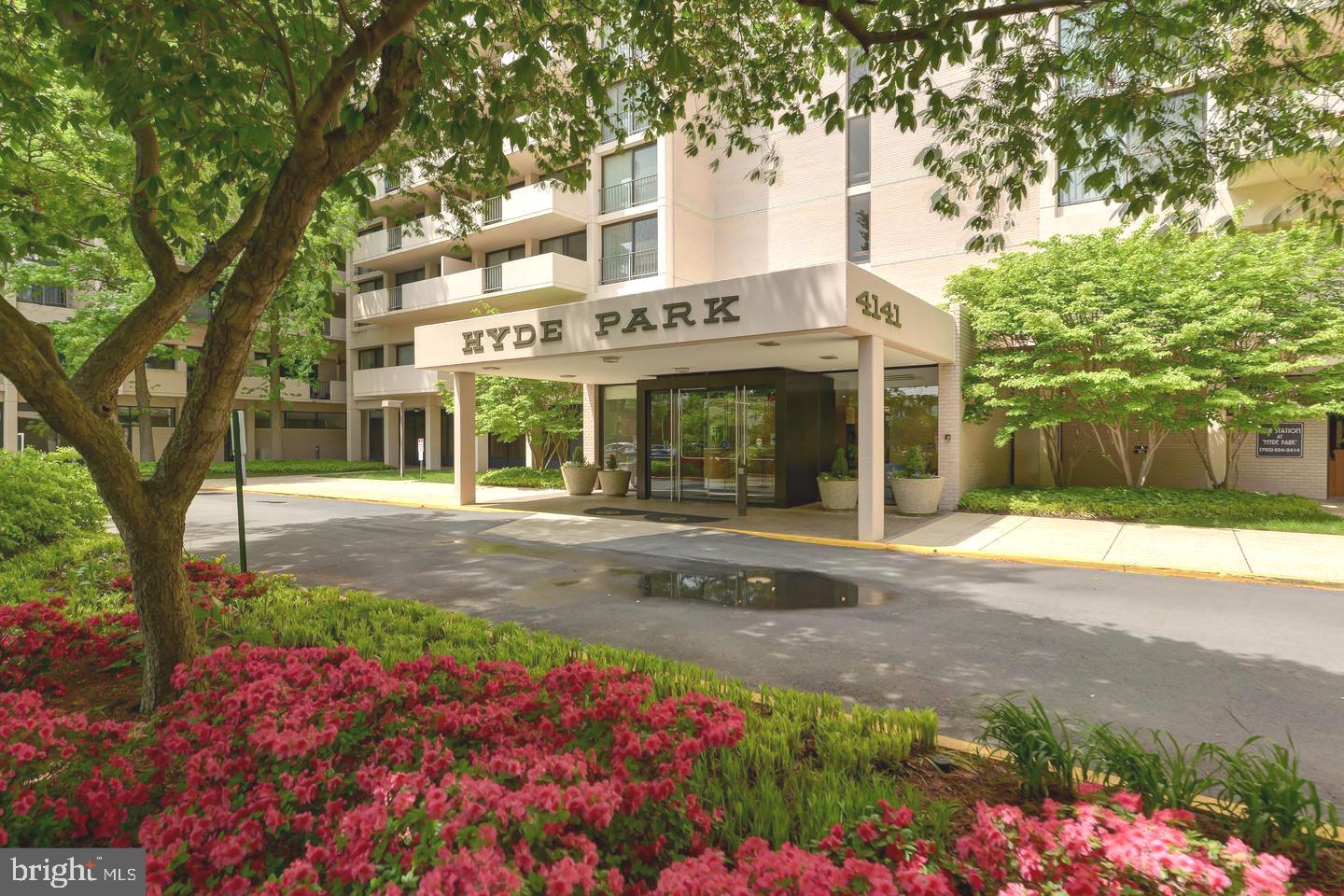 4141 North Henderson Road, Unit 1023 Arlington, VA 22203 - Photo 2 of 19