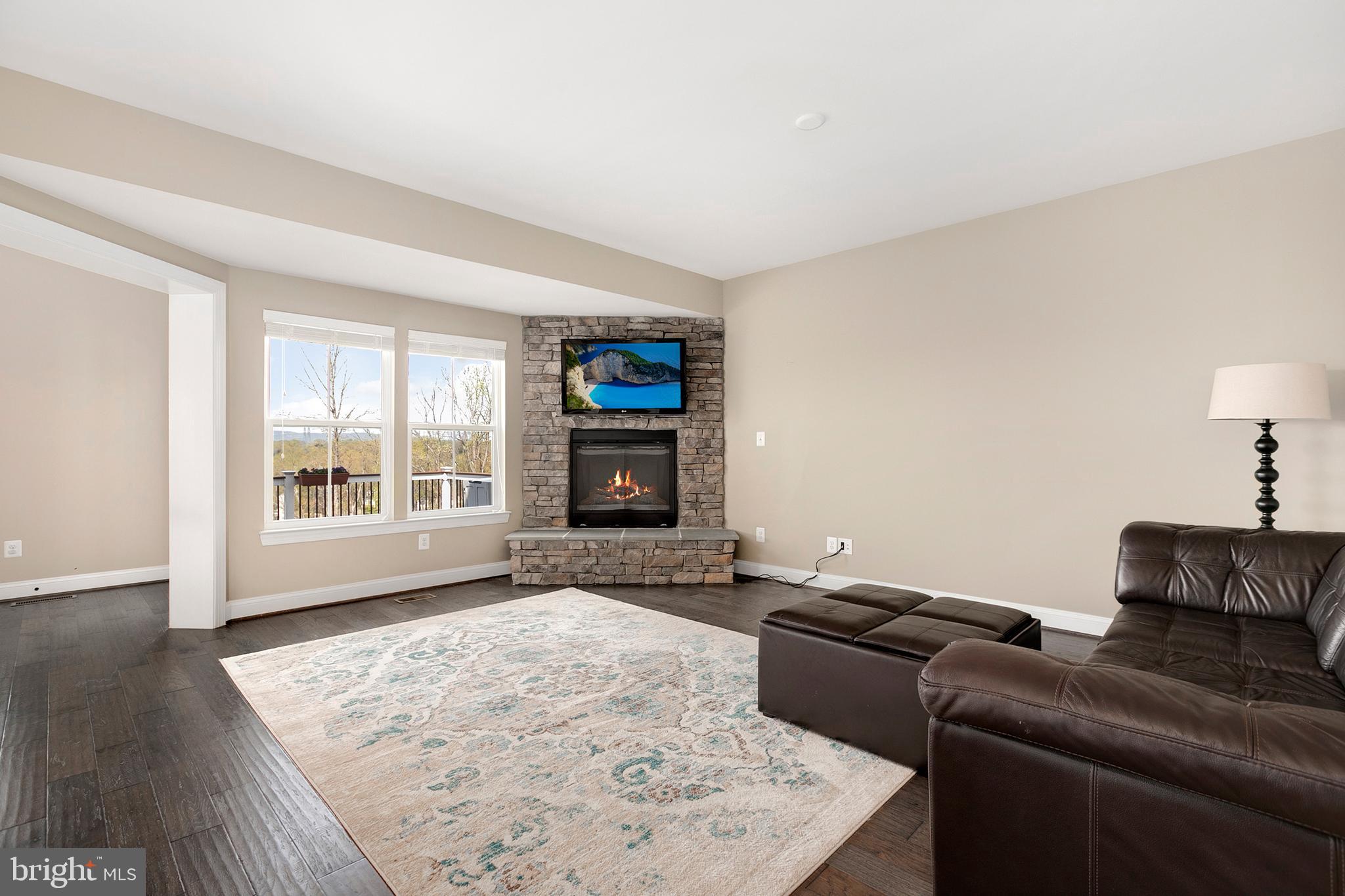 25841 Racing Sun Drive Aldie, VA 20105 - Photo 3 of 53 Gallery Image 3