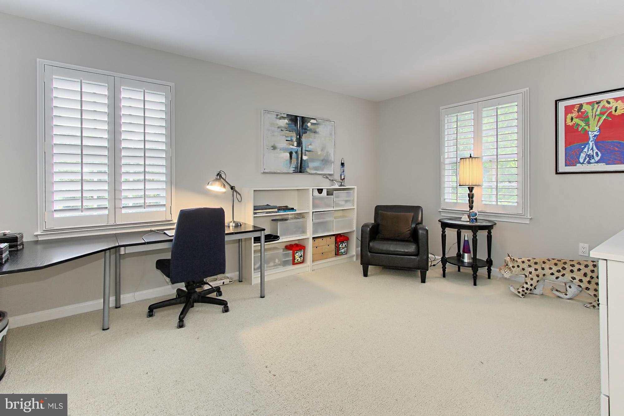 10100 Colvin Run Road Great Falls, VA 22066 - Photo 24 of 30 Bedroom 4 with En Suite Full Bathroom
