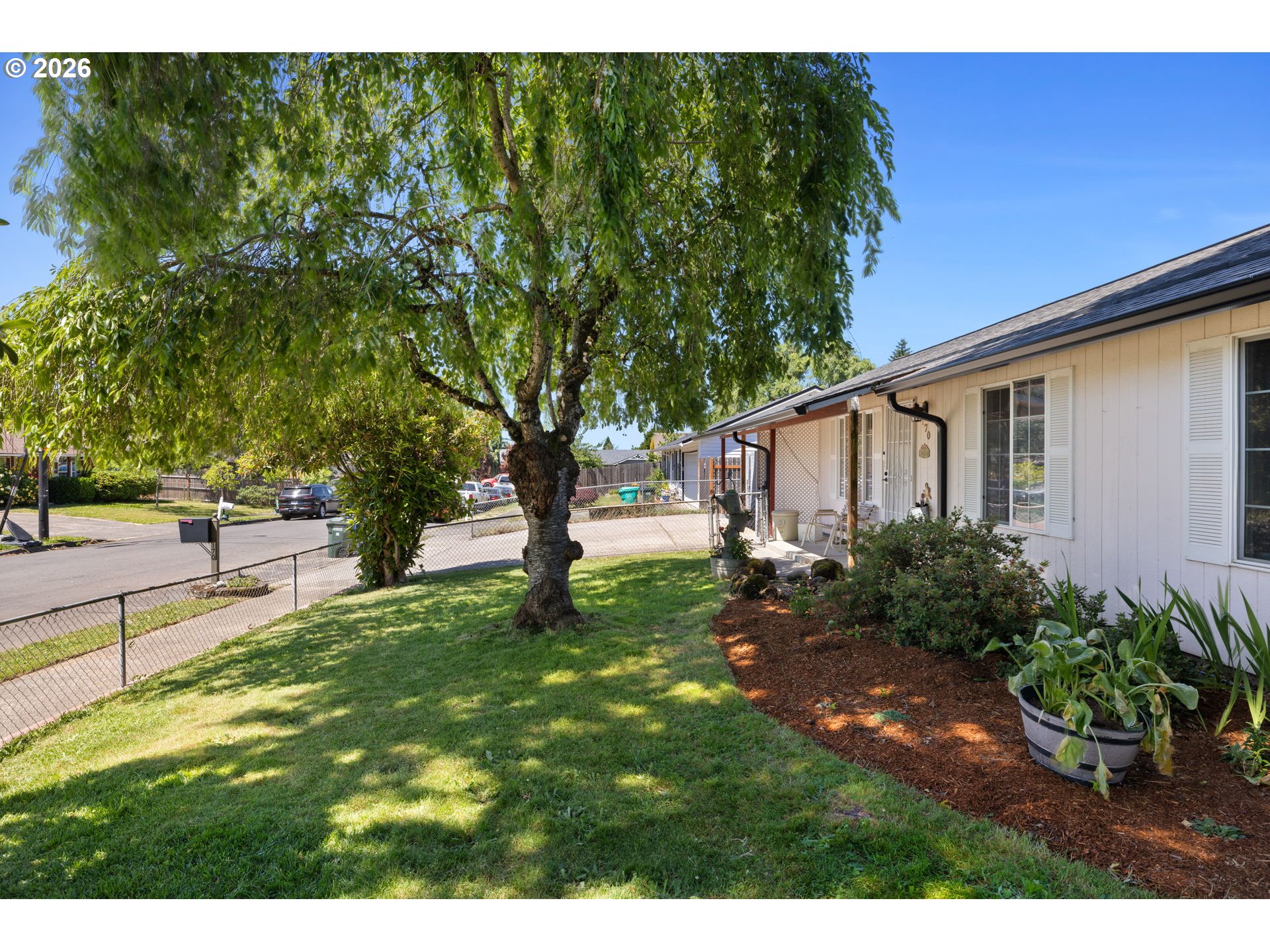170 Northeast Robin Way Gresham, OR 97030 - Photo 4 of 44