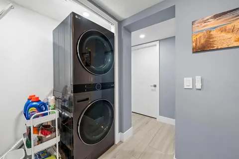 $6,200,000 | 2203 North Surf Road, Hollywood, FL 33019