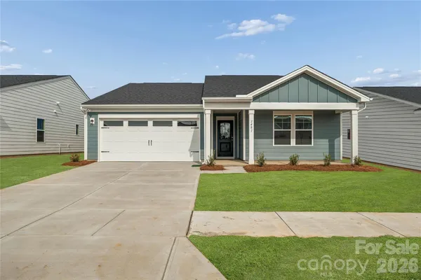 $344,615 | 1481 Ardmore Drive, Sherrills Ford, NC 28673