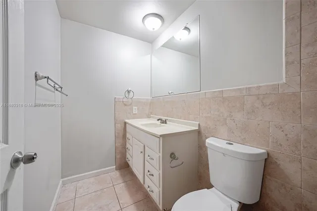 $772,500 | 1000 Northwest 17th Avenue, Boca Raton, FL 33486