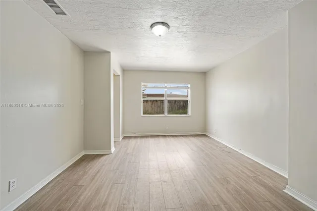 $772,500 | 1000 Northwest 17th Avenue, Boca Raton, FL 33486