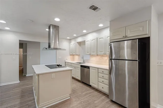 $772,500 | 1000 Northwest 17th Avenue, Boca Raton, FL 33486