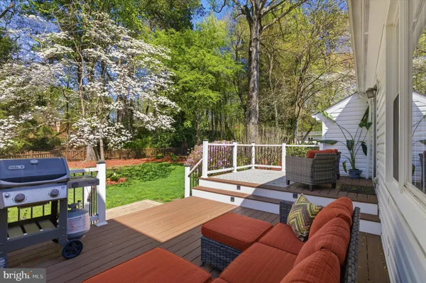 $850,000 | 5218 Olley Lane, Burke, VA 22015