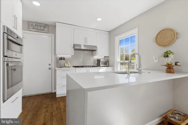 $850,000 | 5218 Olley Lane, Burke, VA 22015