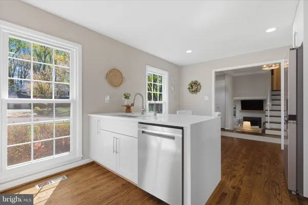 $850,000 | 5218 Olley Lane, Burke, VA 22015
