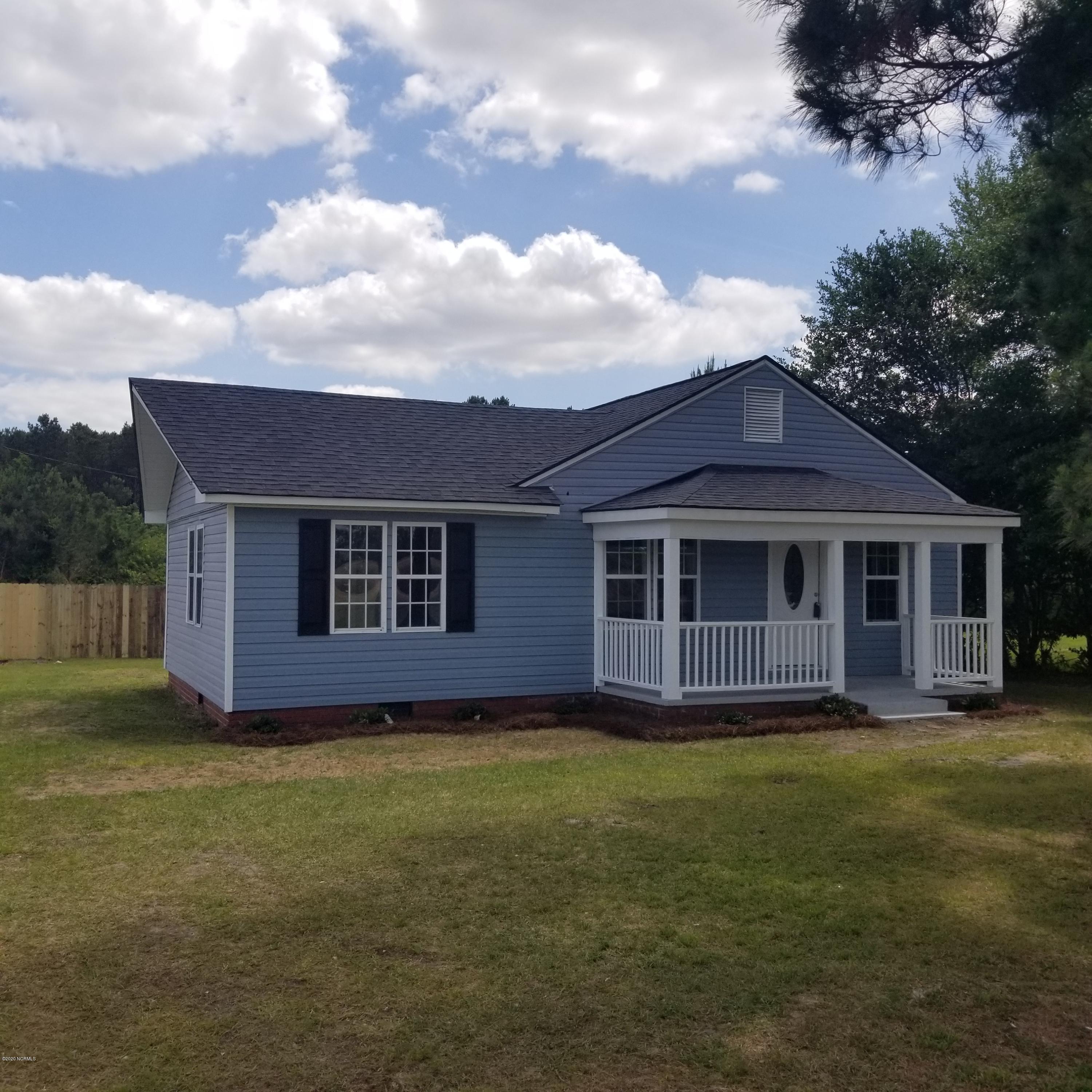 2403 Center Road Bladenboro, NC 28320 - Photo 1 of 16 20200516_135514