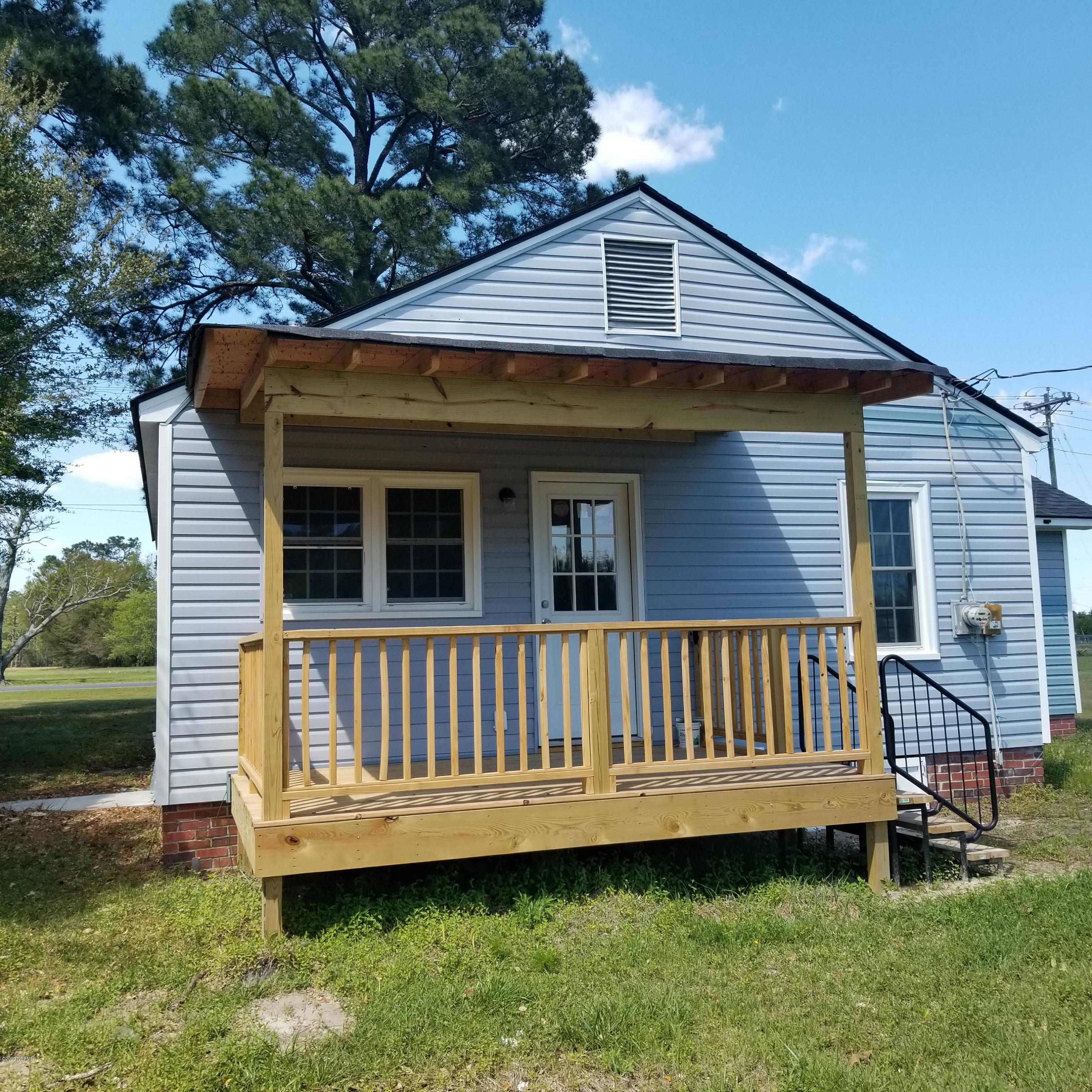 2403 Center Road Bladenboro, NC 28320 - Photo 7 of 16 rear porch