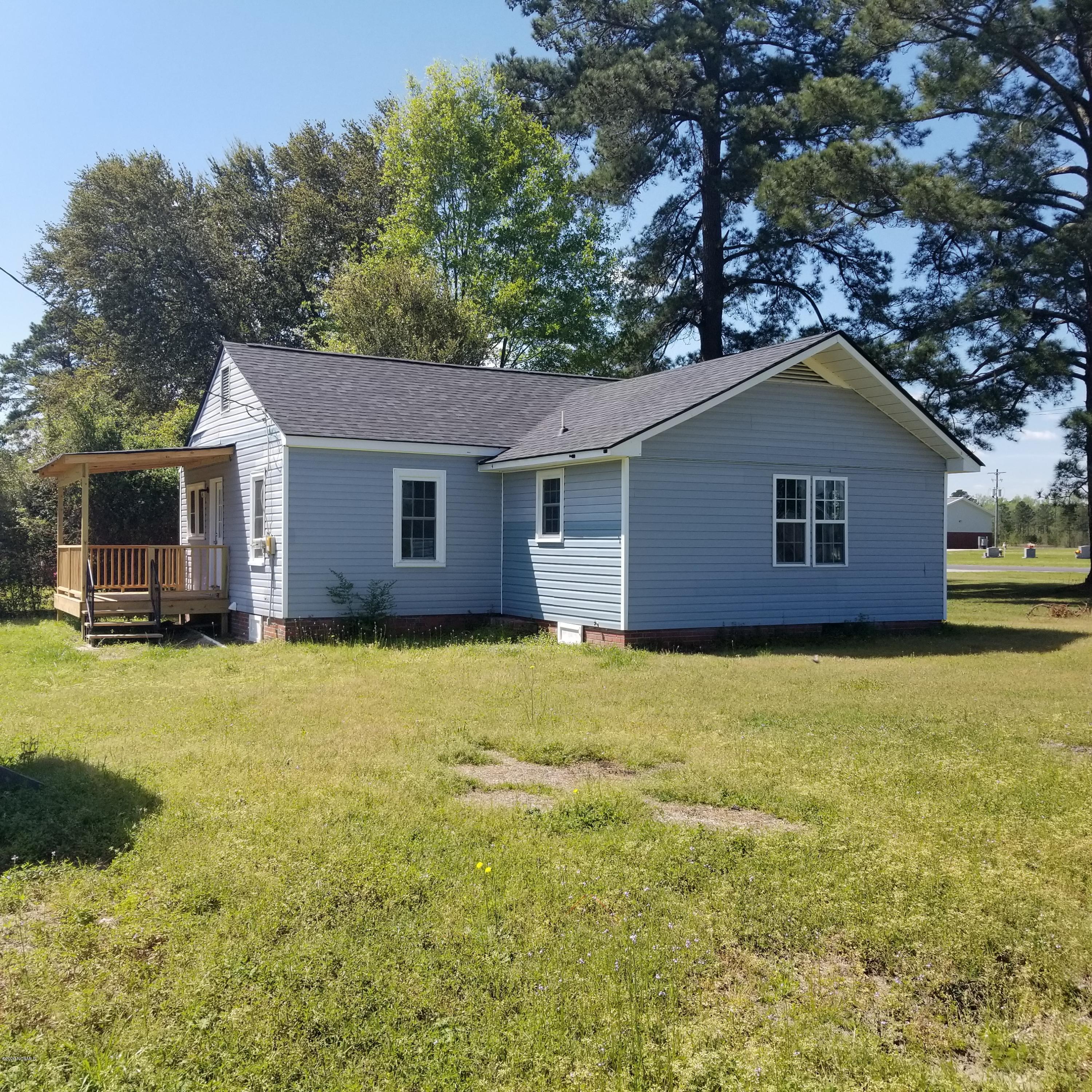 2403 Center Road Bladenboro, NC 28320 - Photo 8 of 16 side view