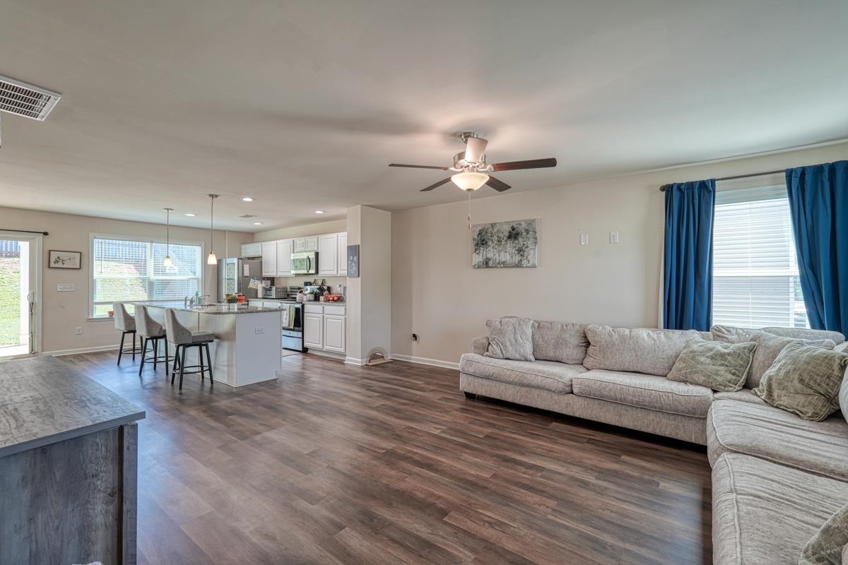 322 Elevation Court Inman, SC 29349 - Photo 3 of 30