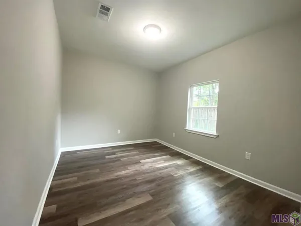 $1,750 | 17117 Ashton Avenue, Greenwell Springs, LA 70739