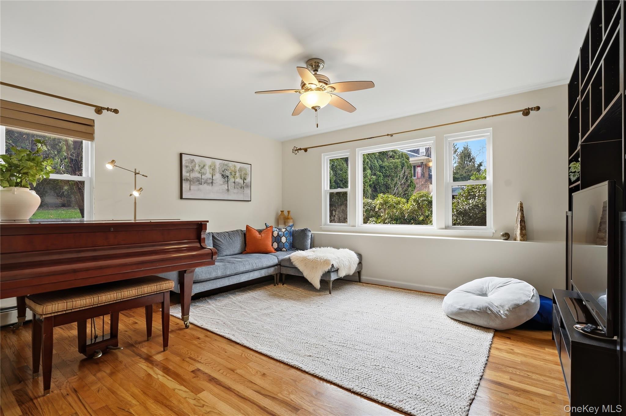 166 Highview Street Mamaroneck, NY 10543 - Photo 19 of 30 a living room with furniture and a window