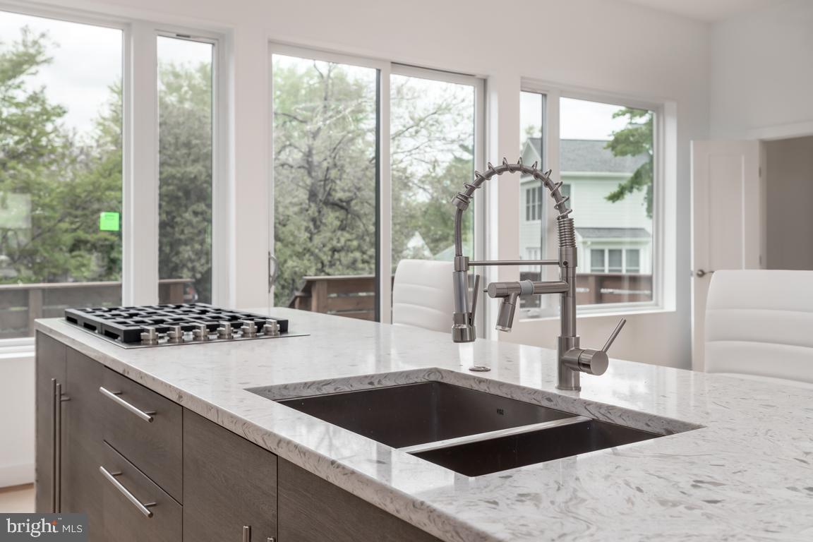 8728 Ridge Road Bethesda, MD 20817 - Photo 8 of 46 Giant Quartz Kitchen Island