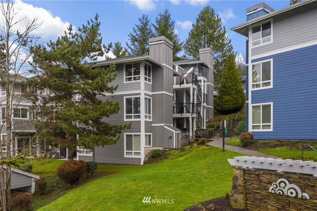 3914 243rd Place Southeast, Unit L204 Bothell, WA 98021 - Photo 1 of 27