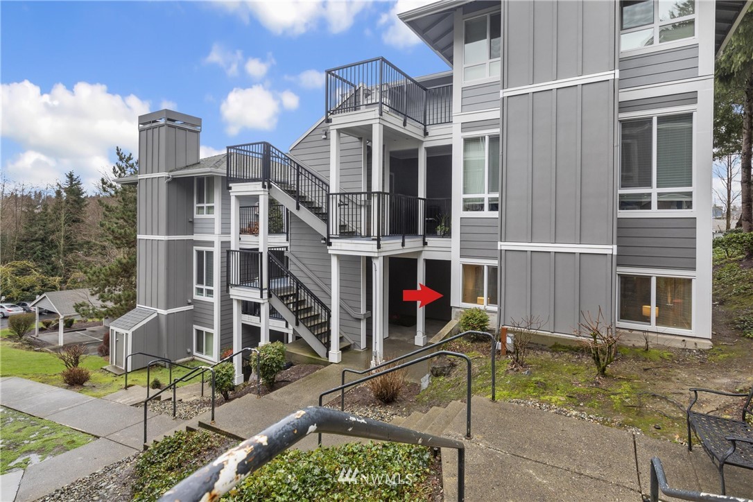 3914 243rd Place Southeast, Unit L204 Bothell, WA 98021 - Photo 2 of 27