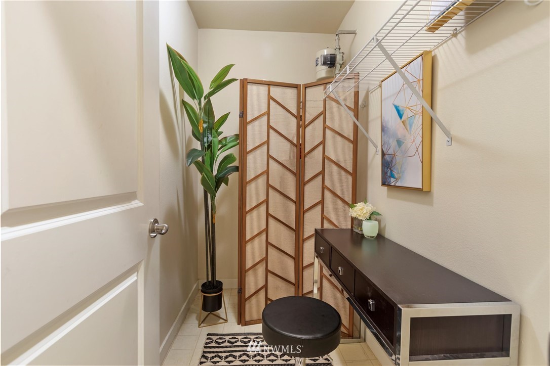 3914 243rd Place Southeast, Unit L204 Bothell, WA 98021 - Photo 18 of 27