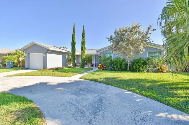 $4,000 | 6550 Country Wood Way, Delray Beach, FL 33484