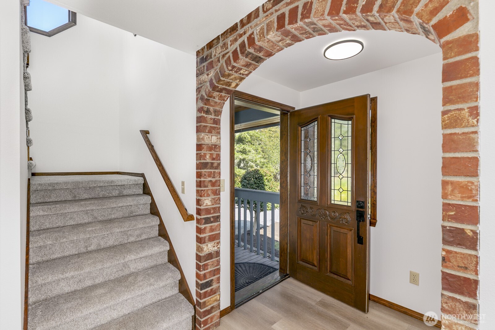 8824 Grandview Road Arlington, WA 98223 - Photo 4 of 34 Gallery Image 4
