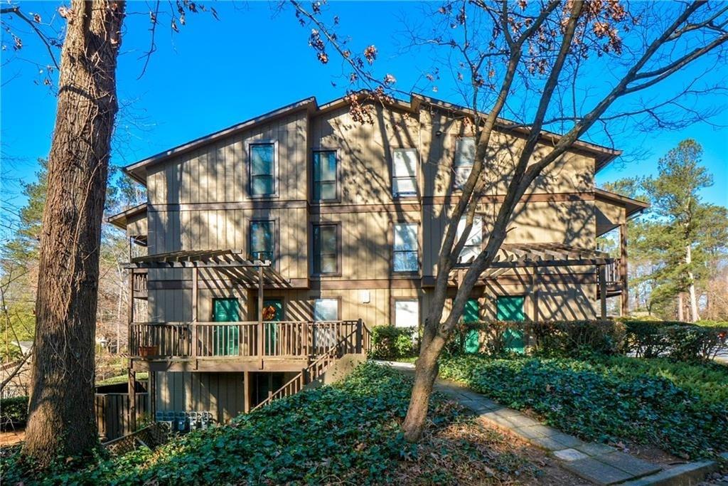 a view of a large building