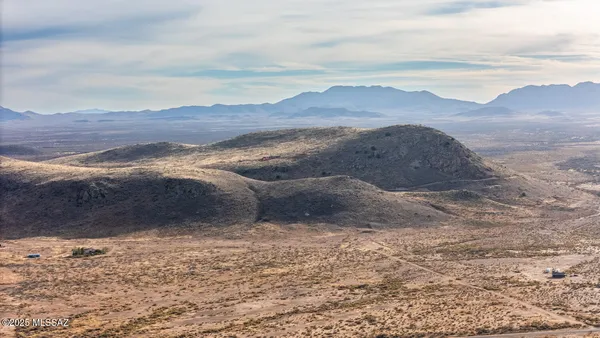 $22,000 | 20-acres East 20-acres E Silver Lining Lane, Pearce, AZ 85625