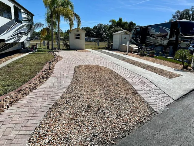 $83,000 | 2920 Fairway Drive, Bowling Green, FL 33834