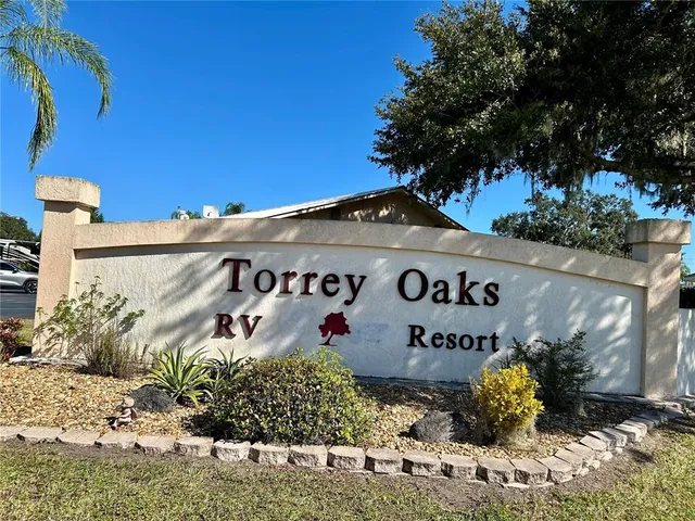 $83,000 | 2920 Fairway Drive, Bowling Green, FL 33834