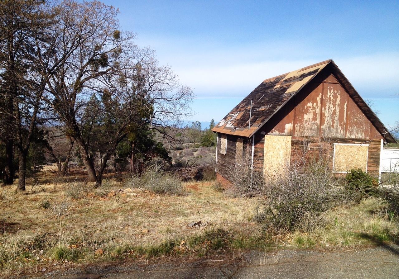 18893 Explorer Road Paynes Creek, CA 96075 - Photo 1 of 2 Building