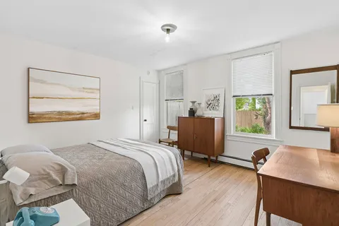 $3,150,000 | 209 Elm Street, Southampton, NY 11968