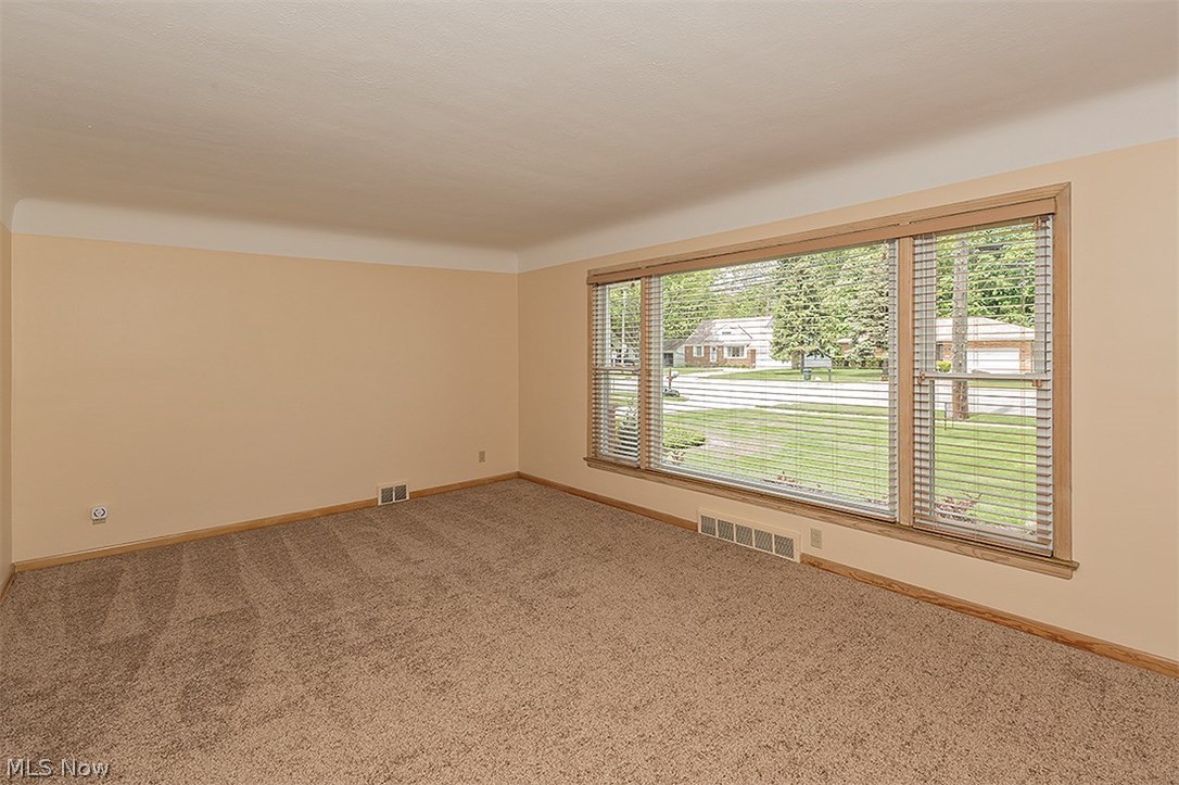 25922 Highland Road Cleveland, OH 44143 - Photo 7 of 27 Gallery Image 7