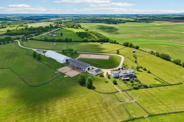 $2,500,000 | 852 County Rd Jg, Mount Horeb, WI 53572