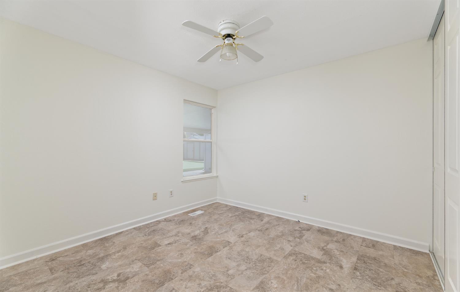 8 Mirango Court Clayton, CA 94517 - Photo 24 of 35